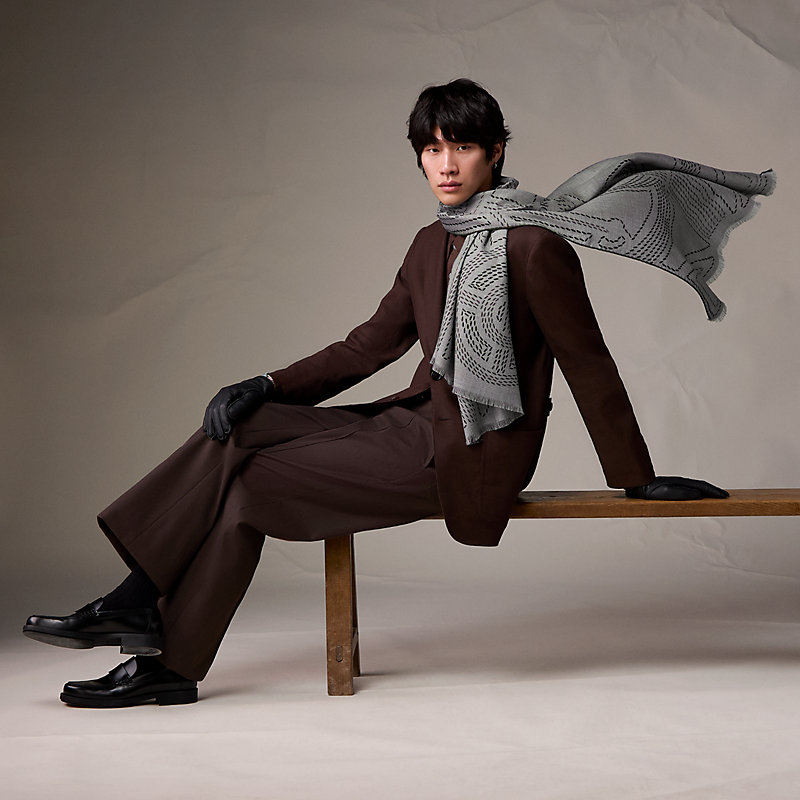 【HERMES】エルメス レクタングル タッタソール ストール 優雅さ レクタングル 《エプロン・ドール・ピケ・セリエ》 | Hermès